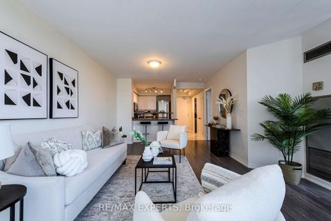 Photo 24 at 1006 - 942 Yonge Street, Annex, Toronto