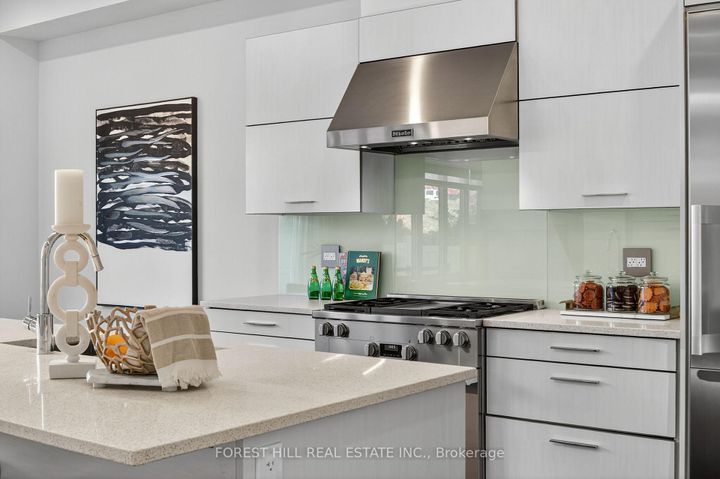 Photo 17 at 392 Farrell Road, Patterson, Vaughan