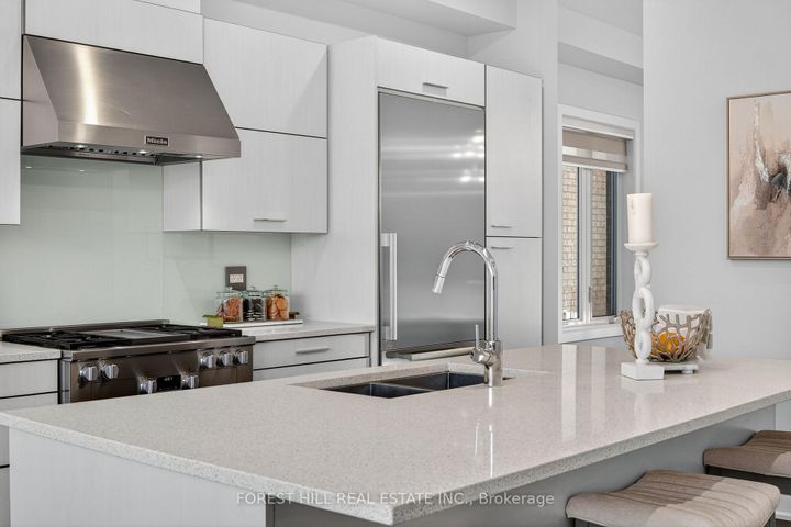 Photo 21 at 392 Farrell Road, Patterson, Vaughan