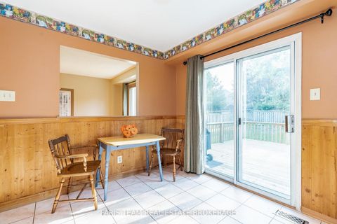 Photo 8 at 230 Mary Anne Drive, Painswick North, Barrie