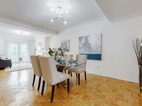 Photo 3 at 12 - 9133 Bayview Avenue, Doncrest, Richmond Hill