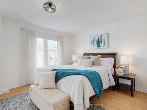 Photo 12 at 12 - 9133 Bayview Avenue, Doncrest, Richmond Hill