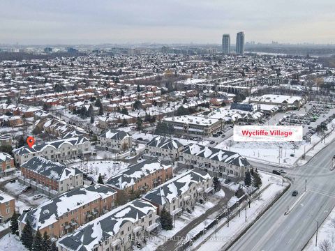 Photo 24 at 12 - 9133 Bayview Avenue, Doncrest, Richmond Hill