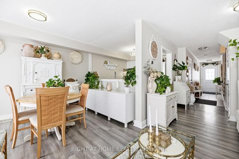 Photo 5 at 37 - 430 Mapleview Drive E, Painswick South, Barrie