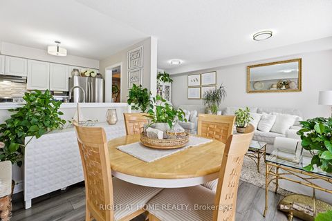 Photo 7 at 37 - 430 Mapleview Drive E, Painswick South, Barrie