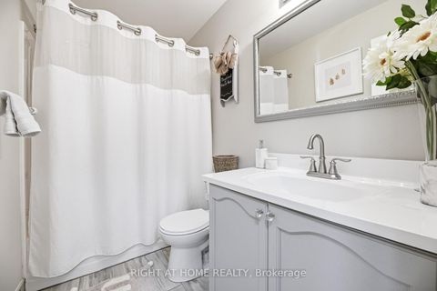 Photo 17 at 37 - 430 Mapleview Drive E, Painswick South, Barrie