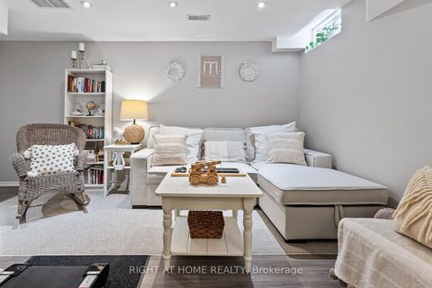 Photo 26 at 37 - 430 Mapleview Drive E, Painswick South, Barrie