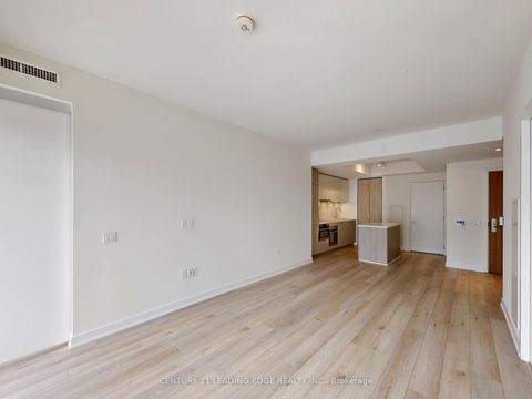 Photo 5 at 1002 - 15 Queens Quay E, Waterfront Communities C8, Toronto