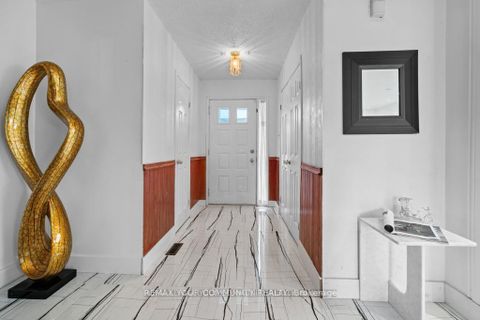 Photo 2 at 104 Garden Drive, Allandale Heights, Barrie