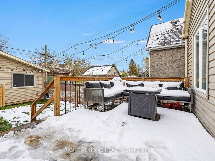 Photo 24 at 180 Rosslyn Avenue N, Crown Point, Hamilton