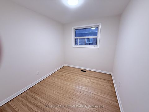 Photo 3 at 7 Dunlop Avenue, Birchmount, Toronto