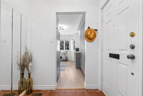 Photo 7 at D - 32 Massey Street, Niagara, Toronto