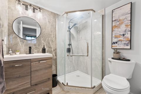 Photo 14 at D - 32 Massey Street, Niagara, Toronto