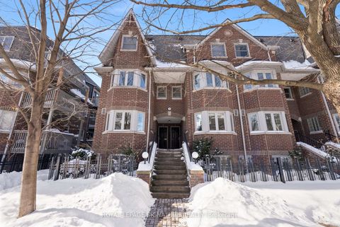 Photo 19 at D - 32 Massey Street, Niagara, Toronto