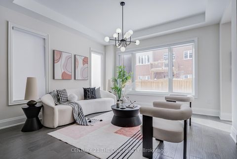 Photo 4 at 24 Meteorite Street, Observatory, Richmond Hill