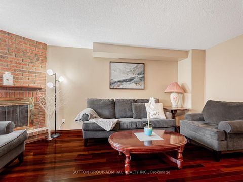 Photo 14 at 80 Bob O'Link Avenue, Glen Shields, Vaughan