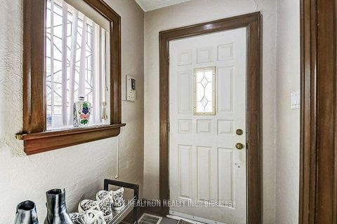 Photo 8 at 84 Kings Park Boulevard, East York, Toronto