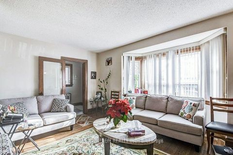 Photo 11 at 84 Kings Park Boulevard, East York, Toronto