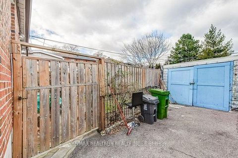 Photo 27 at 84 Kings Park Boulevard, East York, Toronto
