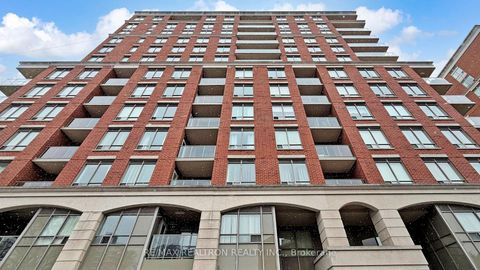 Photo 2 at 710 - 1 Clairtrell Road, Willowdale East, Toronto