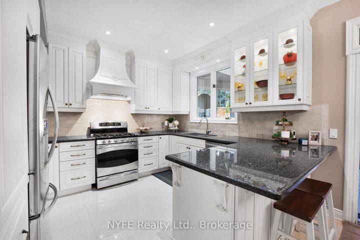 Photo 4 at 690 Peter Robertson Boulevard, Wellington, Brampton