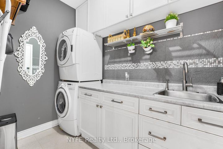 Photo 14 at 690 Peter Robertson Boulevard, Wellington, Brampton