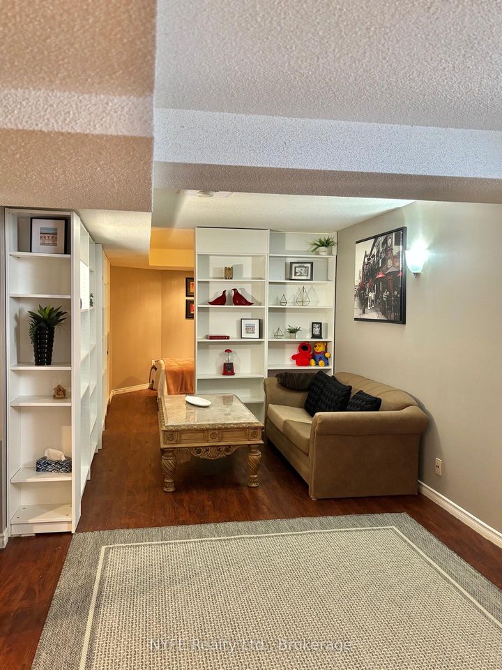 Photo 18 at 690 Peter Robertson Boulevard, Wellington, Brampton