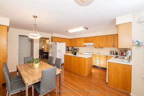 Photo 8 at 120 Janesville Road, Uplands, Vaughan