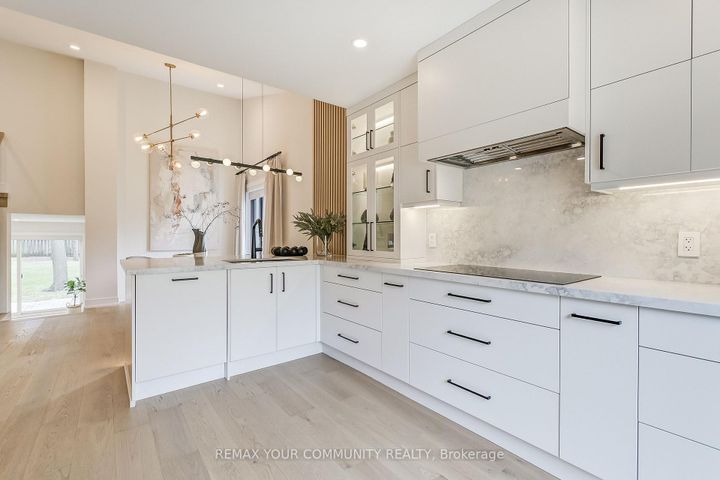 Photo 12 at 1688 Missenden Crescent, Clarkson, Mississauga