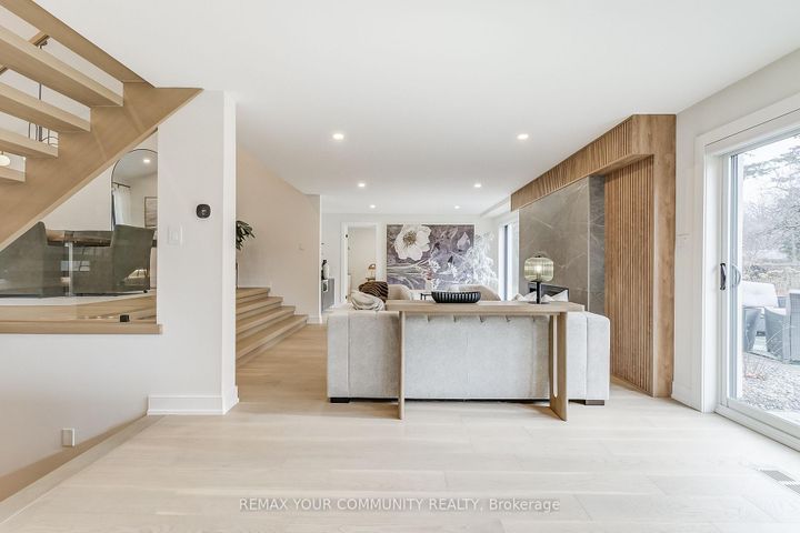 Photo 22 at 1688 Missenden Crescent, Clarkson, Mississauga