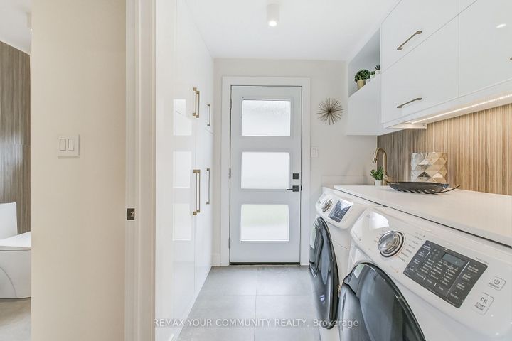 Photo 24 at 1688 Missenden Crescent, Clarkson, Mississauga