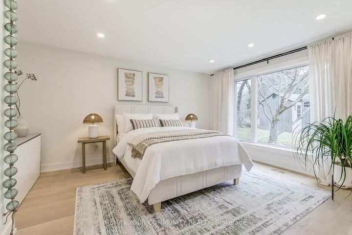 Photo 26 at 1688 Missenden Crescent, Clarkson, Mississauga