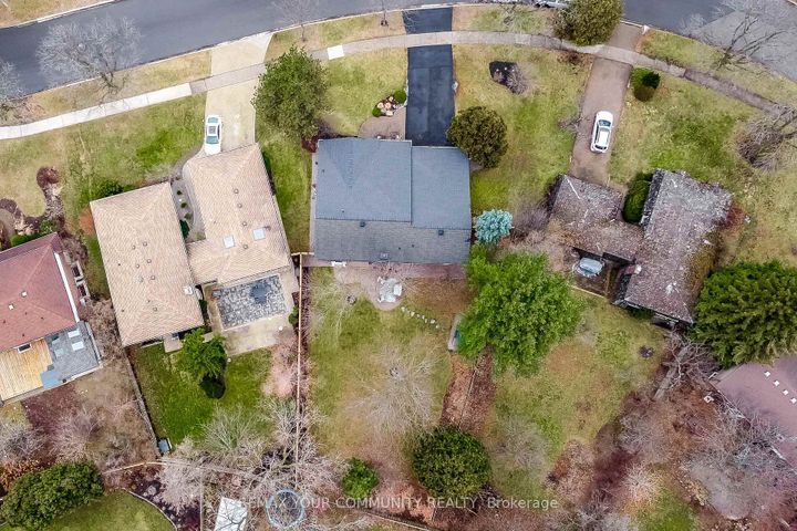 Photo 46 at 1688 Missenden Crescent, Clarkson, Mississauga