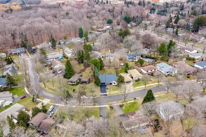 Photo 47 at 1688 Missenden Crescent, Clarkson, Mississauga