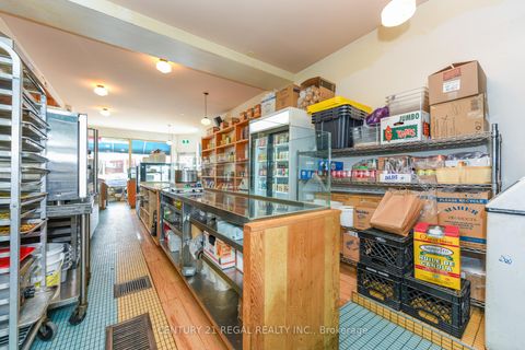 Photo 12 at 209 Dovercourt Rd. Road, Bellwoods, Toronto
