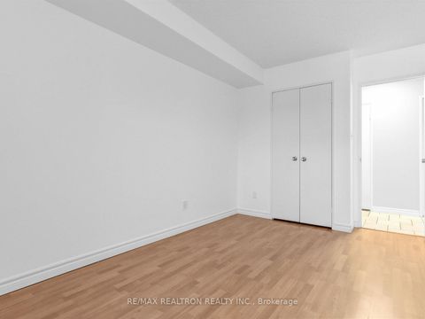 Photo 12 at 505 - 20 Fashion Roseway, Willowdale East, Toronto