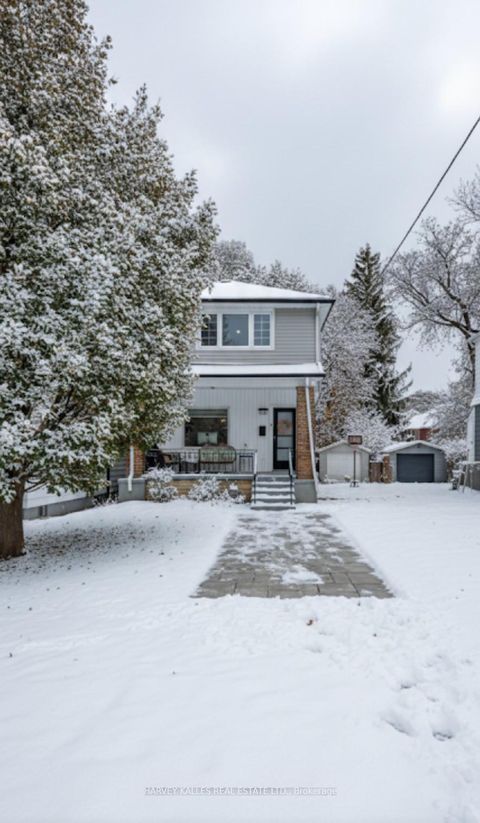 Photo 2 at 139 King Edward Avenue, Lumsden, Toronto
