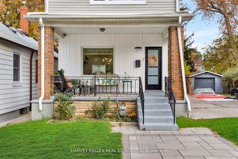Photo 7 at 139 King Edward Avenue, Lumsden, Toronto