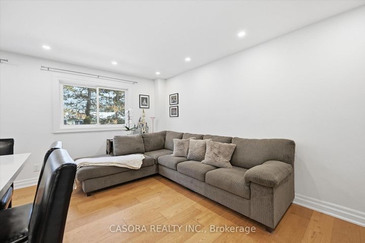 Photo 8 at 112 - 680 Regency Court, Roseland, Burlington