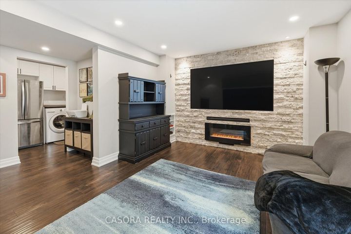 Photo 33 at 112 - 680 Regency Court, Roseland, Burlington