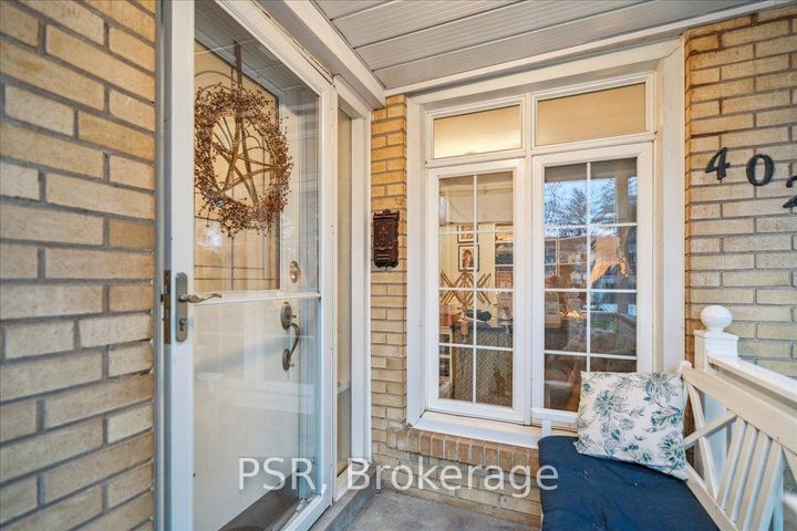 Photo 5 at 402 Willis Drive, WO West, Oakville