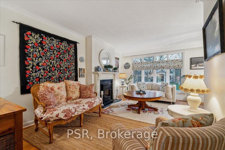 Photo 7 at 402 Willis Drive, WO West, Oakville