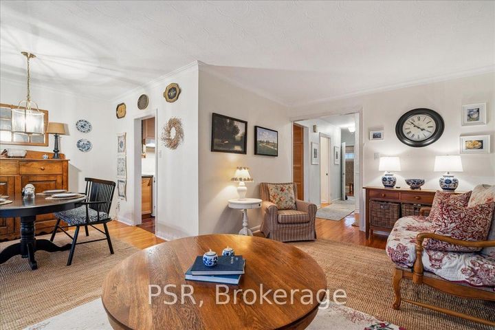 Photo 11 at 402 Willis Drive, WO West, Oakville