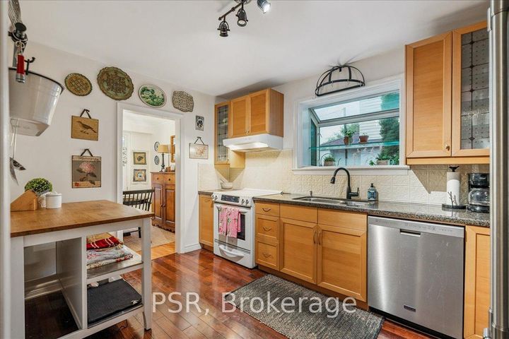 Photo 16 at 402 Willis Drive, WO West, Oakville