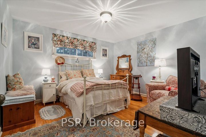 Photo 21 at 402 Willis Drive, WO West, Oakville