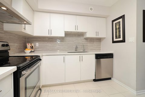 Photo 16 at C14 - 26 Bruce Street, East Woodbridge, Vaughan