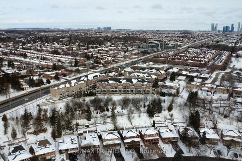 Photo 31 at C14 - 26 Bruce Street, East Woodbridge, Vaughan