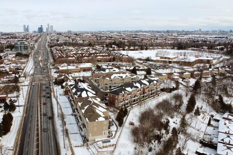 Photo 33 at C14 - 26 Bruce Street, East Woodbridge, Vaughan