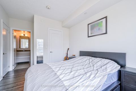 Photo 17 at 711 - 396 Highway 7 Road E, Doncrest, Richmond Hill