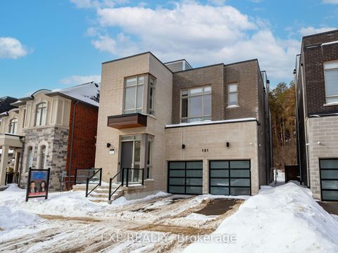 Photo 3 at 121 Milky Way Drive, Observatory, Richmond Hill